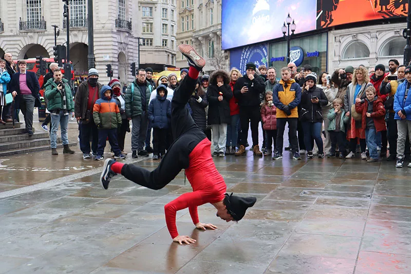 Storia e curiosità di Piccadilly Circus